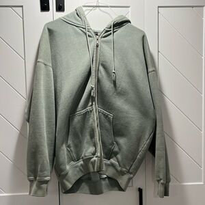 Brandy Melville Zip up hoodie!